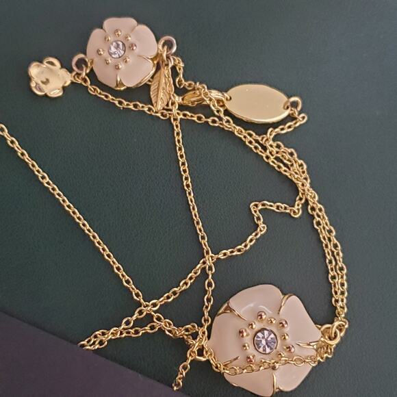 Spartina 449 Flower Long Necklace Cream Enamel Gold Plate 3 Dimensional Pouch - Picture 5 of 9